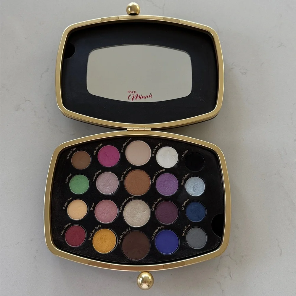 Minnie Mouse Sephora Black and Gold Polka Dot Eye Makeup Cosmetic Case ❤️